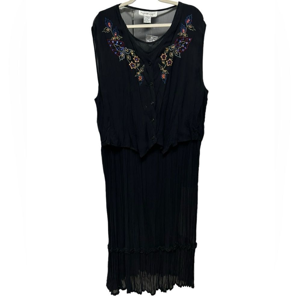 90’s Vintage Maggie Lawrence Sleeveless Black Midi Dress Embroidered Flowers